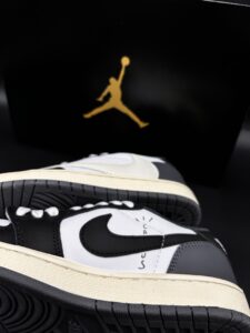 Jordan 1 Low Travis Scott X - Görsel 4