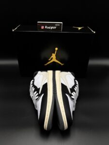 Jordan 1 Low Travis Scott X - Görsel 5