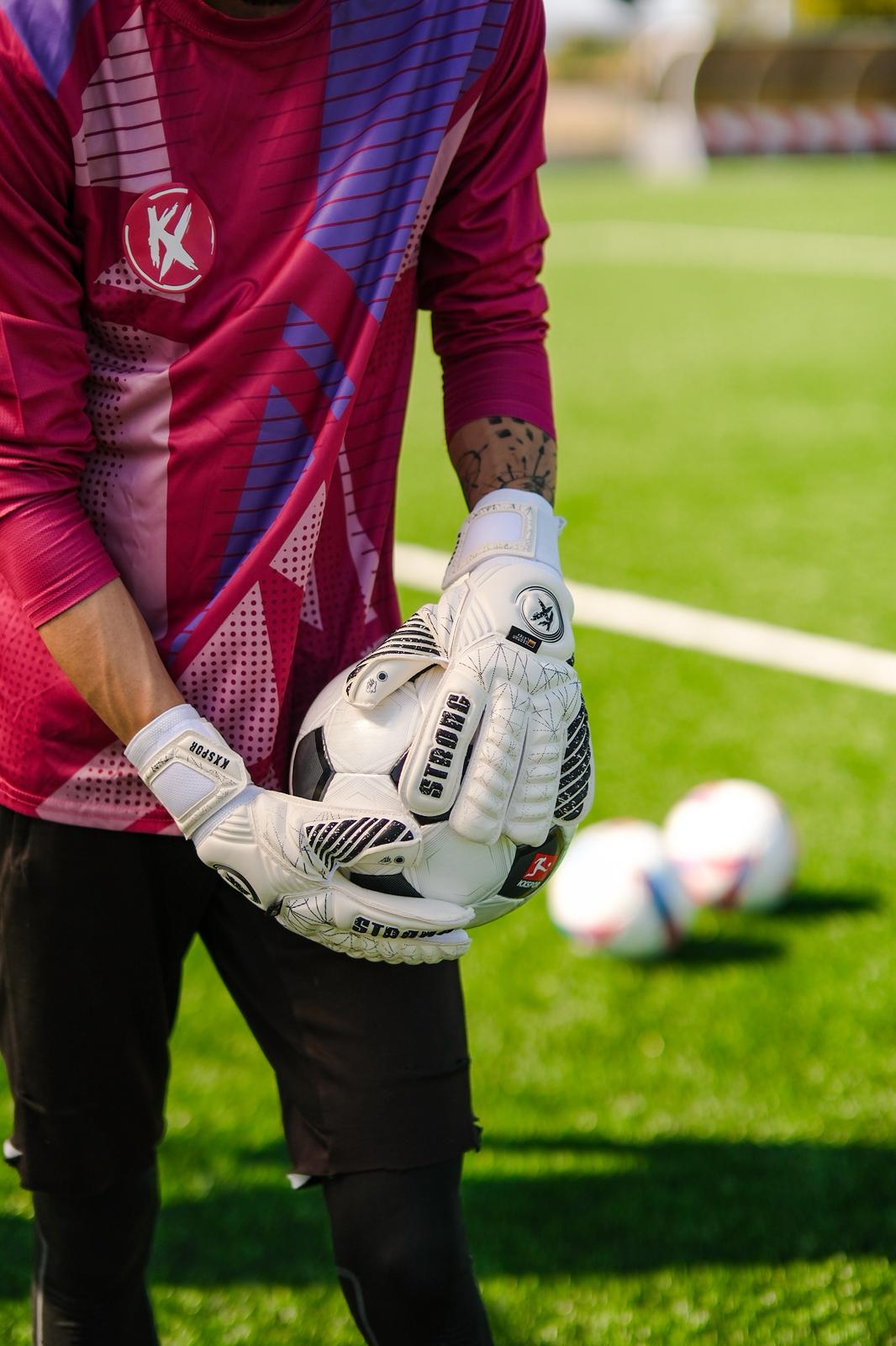 Kx ‘Strong’ Profesyonel Kaleci Eldiveni - Image 4