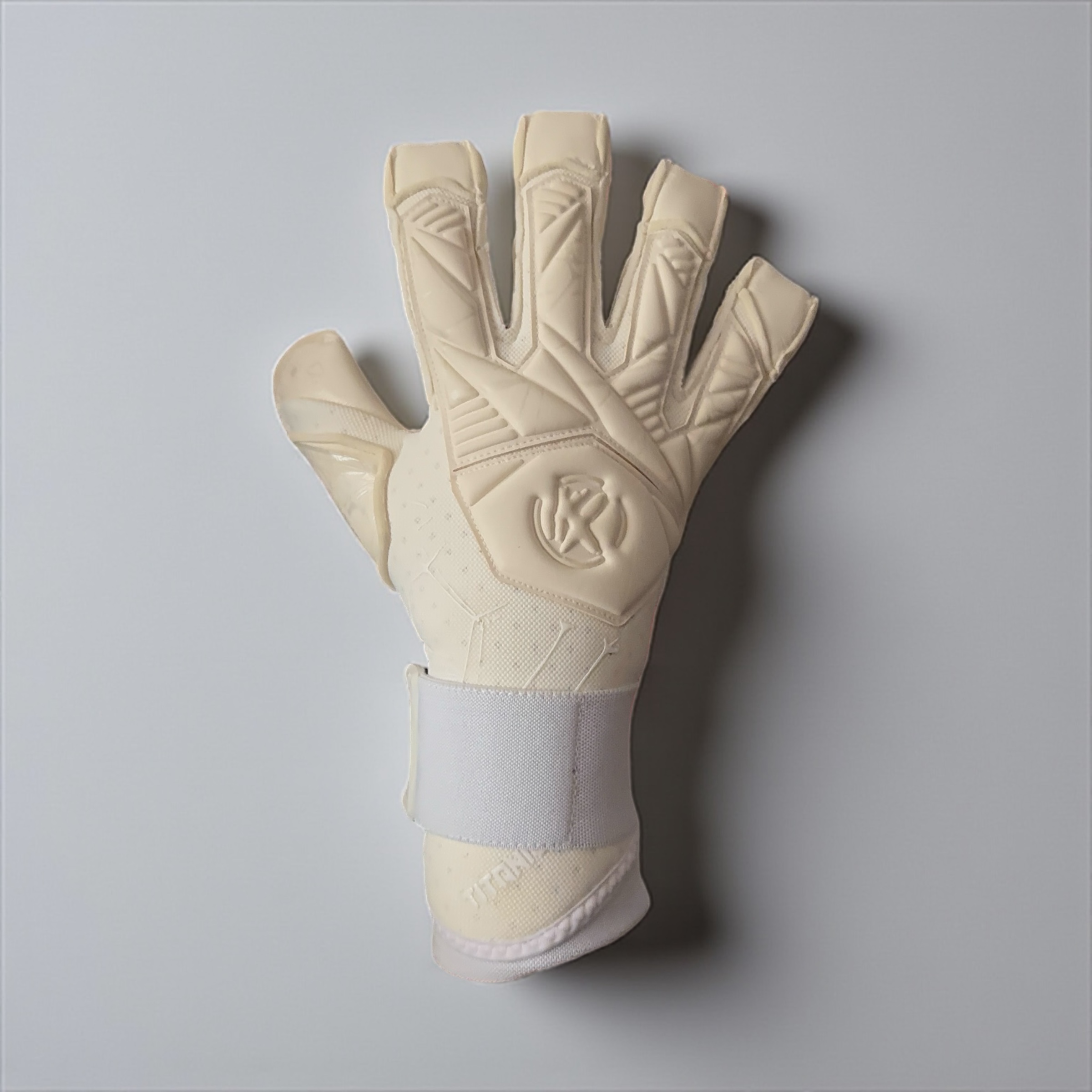 Yeni Kx -Titanium- Profesyonel Kaleci Eldiveni